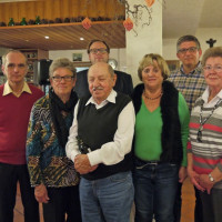 Die langjährigen Mitfahrer des Seniorenkreises wurden mit einem Preis geehrt.